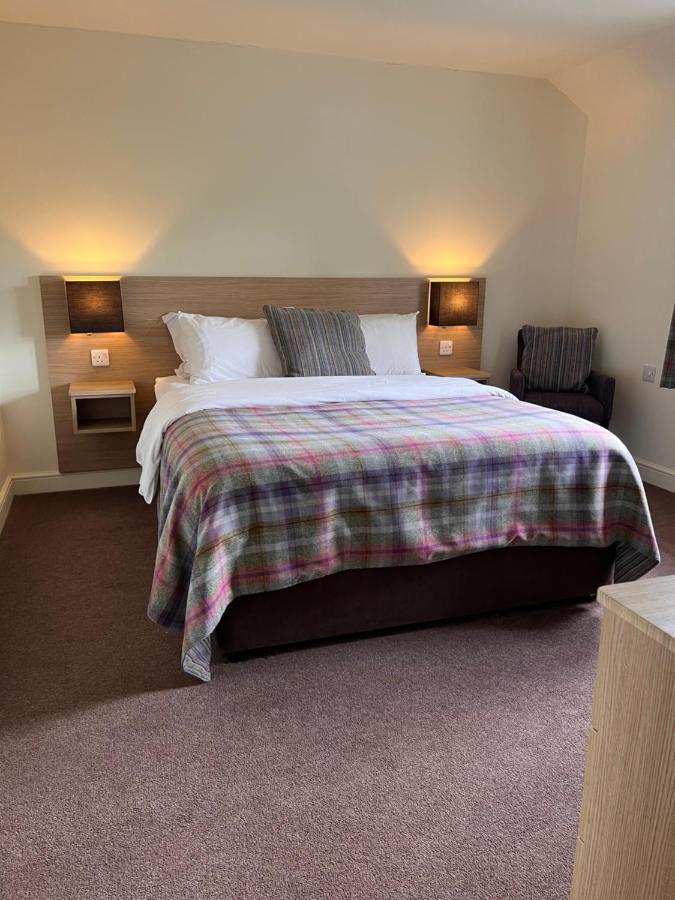 The Craven Heifer Inn Kelbrook エクステリア 写真