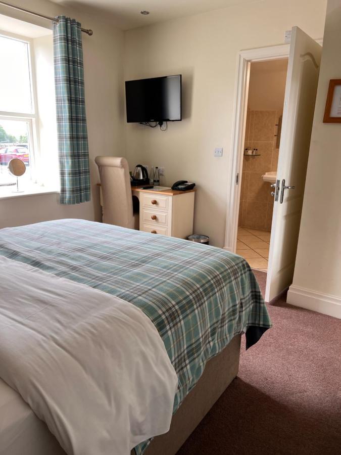 The Craven Heifer Inn Kelbrook エクステリア 写真