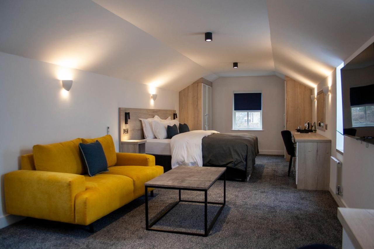 The Craven Heifer Inn Kelbrook エクステリア 写真