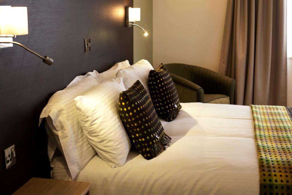 The Craven Heifer Inn Kelbrook エクステリア 写真