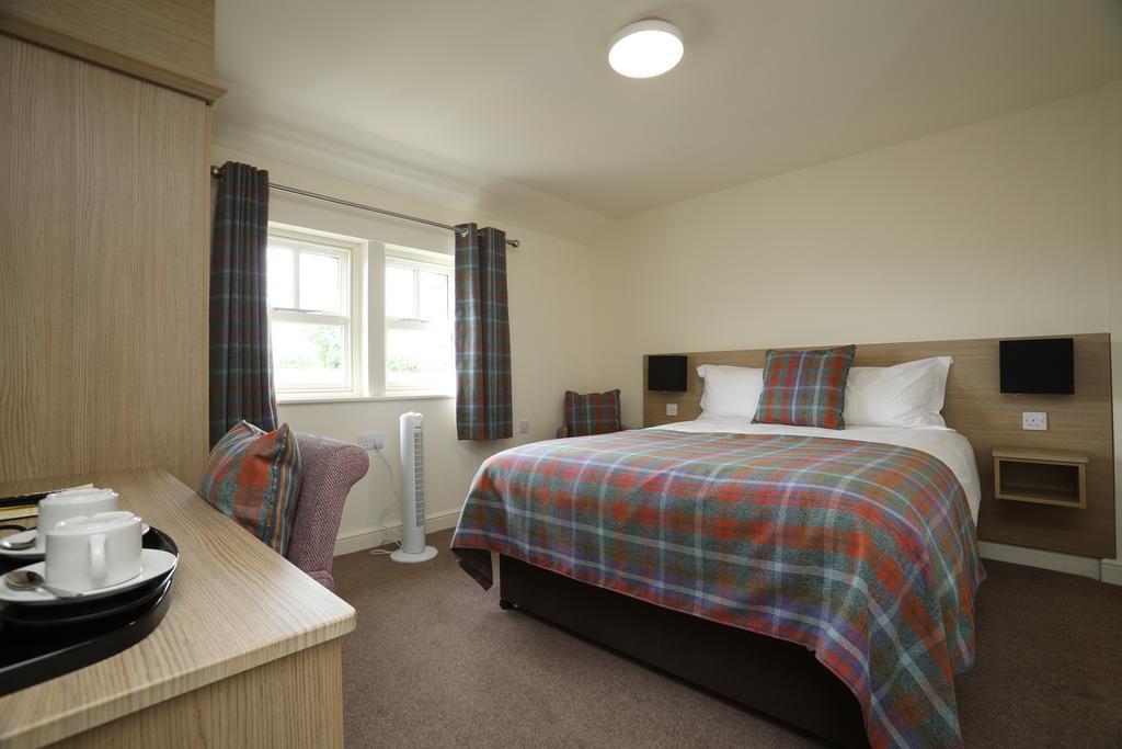 The Craven Heifer Inn Kelbrook エクステリア 写真