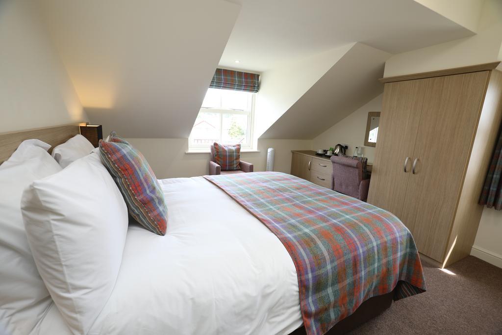 The Craven Heifer Inn Kelbrook エクステリア 写真