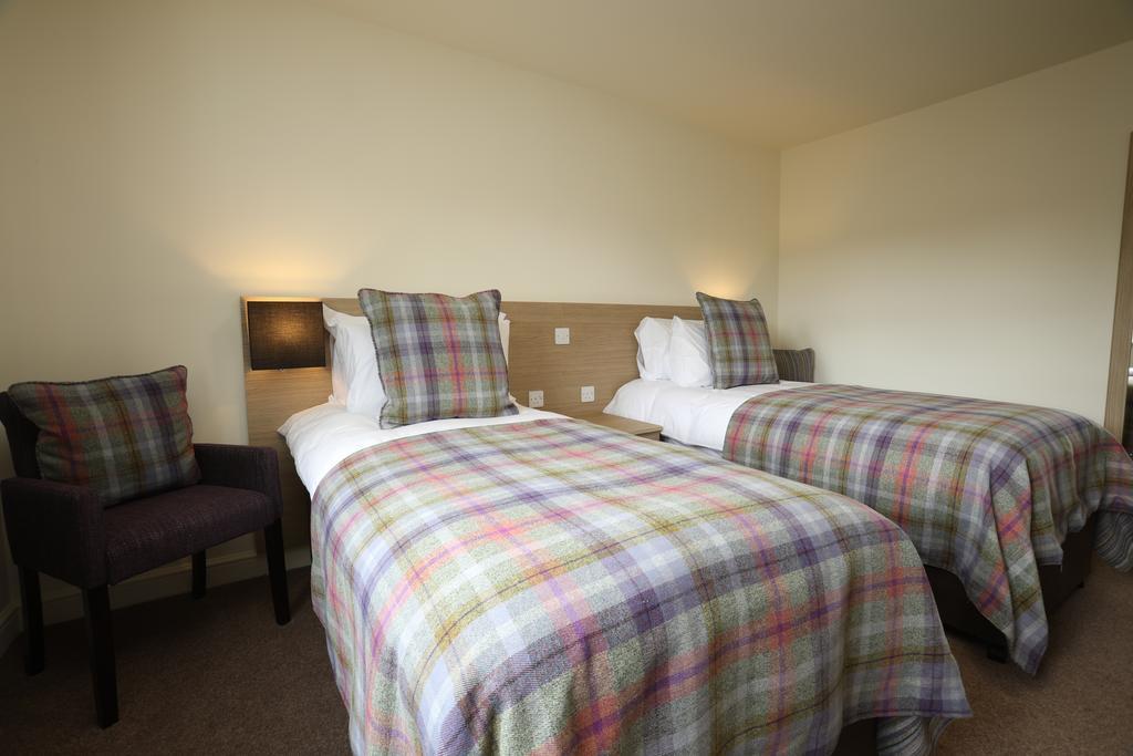 The Craven Heifer Inn Kelbrook エクステリア 写真