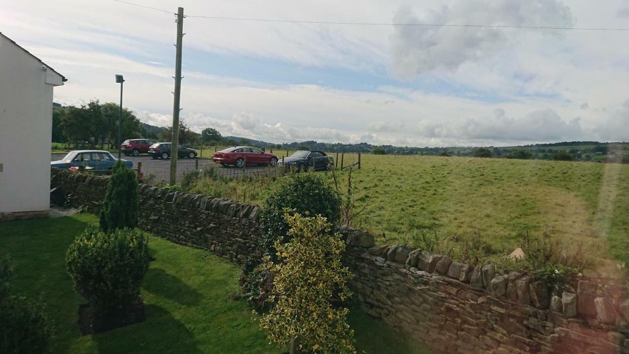 The Craven Heifer Inn Kelbrook エクステリア 写真